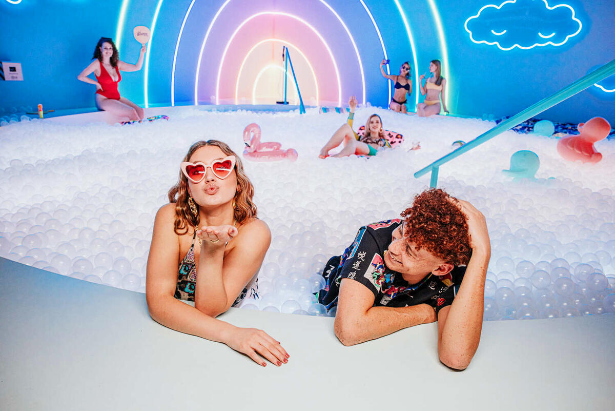 希少 サイン付き オランダアムステルダムFIAスポーツカー選手権 写真集